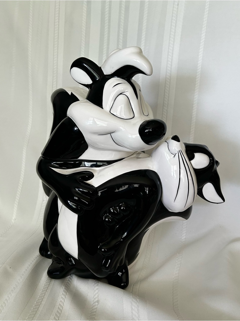 Vintage Warner Bros Looney Tunes Pepe Le Pew Penelope Cookie Jar Black White
